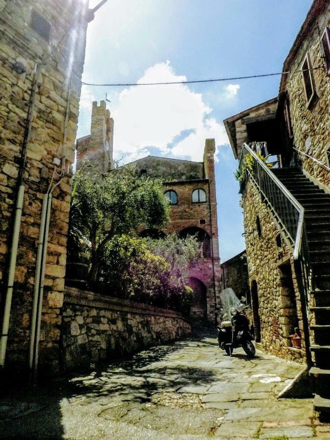 Centralissimo Nel Cuore Del Borgo Suvereto Eksteriør billede